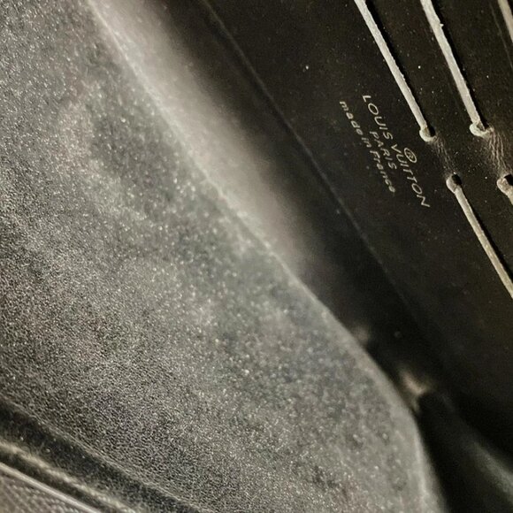 LOUIS VUITTON Zippy Wallet Noir Mahina - Long Wallet 425-081225 - Picture 6 of 7